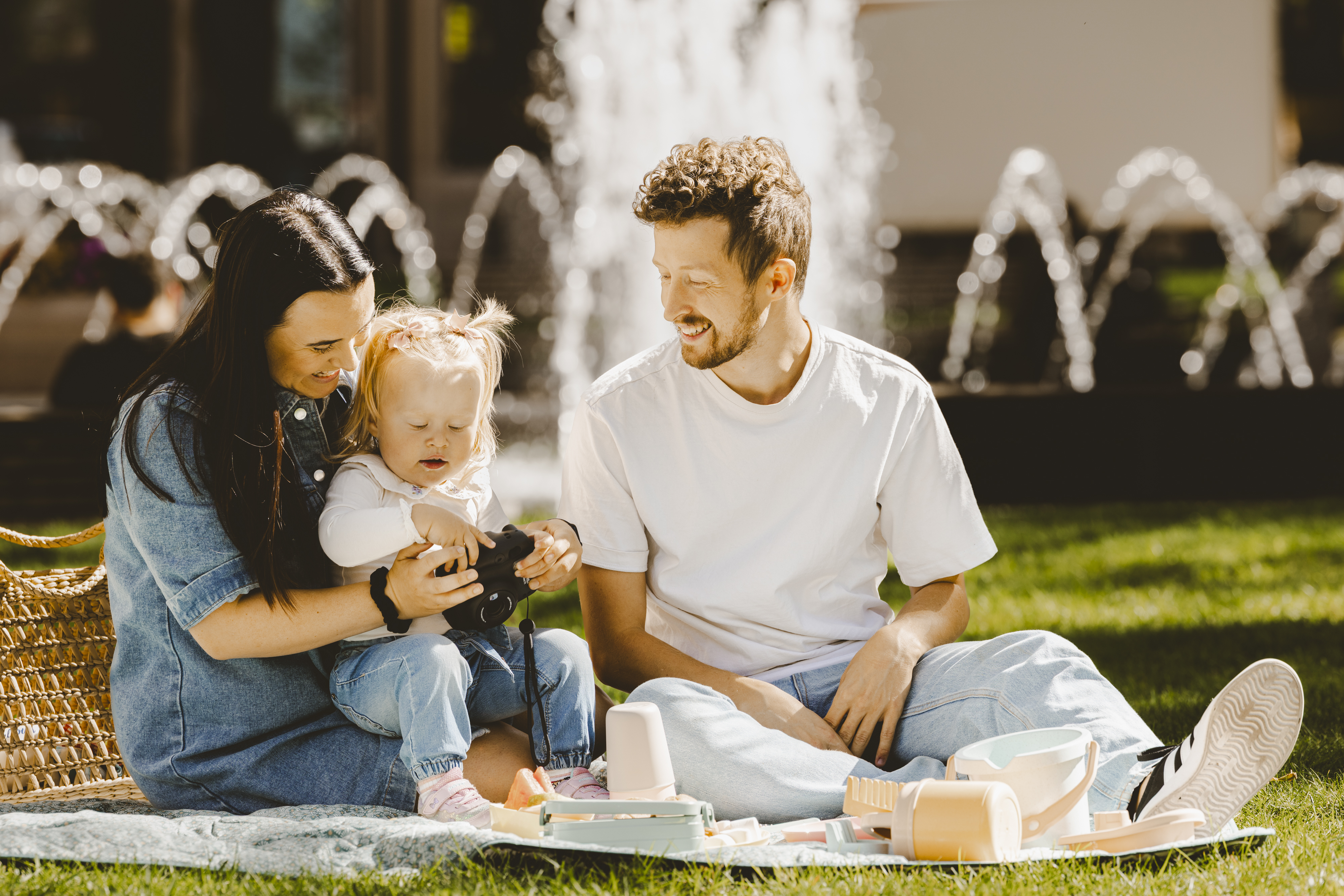 familie utendørs sommer