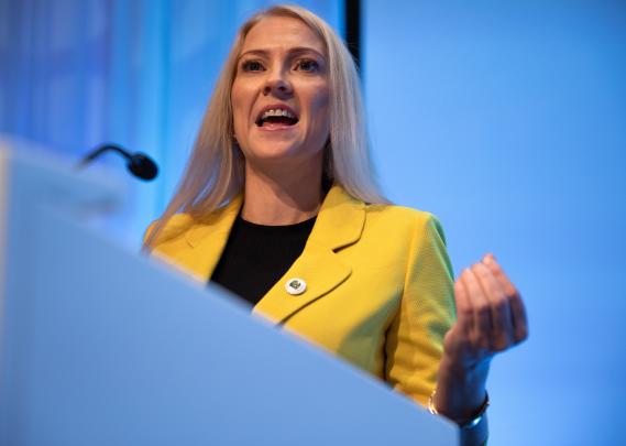 Lill Sverresdatter Larsen
