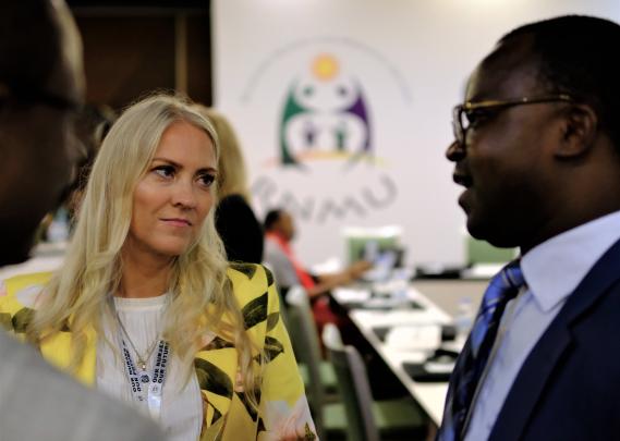 Lill Sverresdatter Larsen i Rwanda