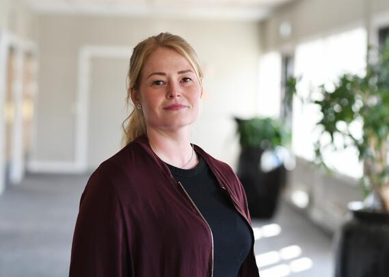 Portrett av Thea Marie Knudsen
