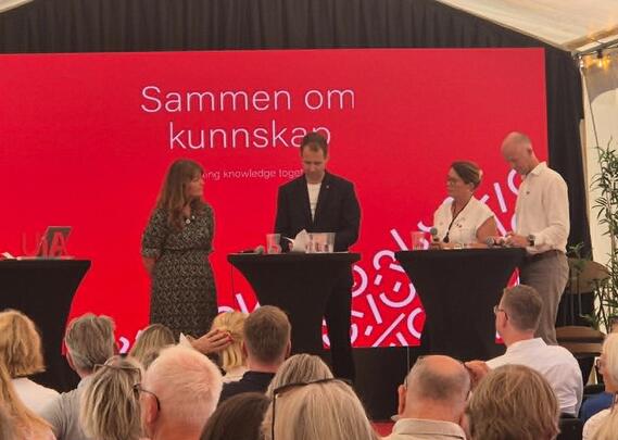 Paneldebatt
