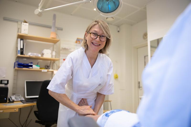 Dermatologisk sykepleier og medlem Anne Lene Helland ved Rikshospitalet i Oslo