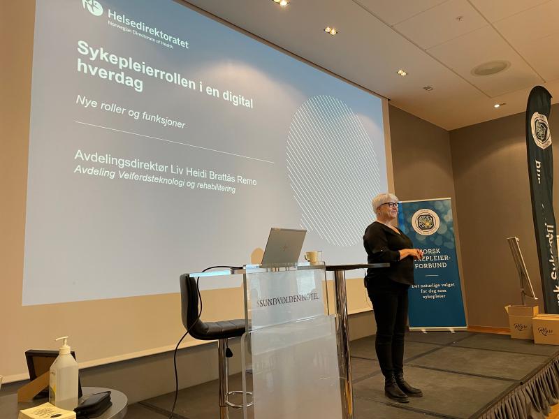 Liv Heidi Brattås Remo snakker om sykepleierrollen i en digital hverdag