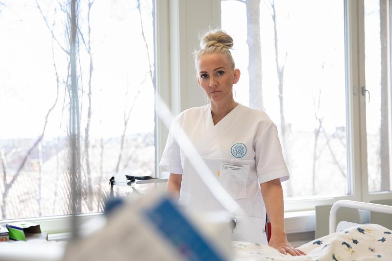 Lill Sverresdatter Larsen, forbundsleder i Norsk Sykepleierforbund, i uniform