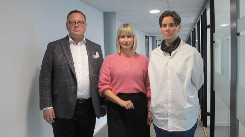 Kai Øivind Brenden, Maiken Isachsen-Hagen (foretakstillitsvalgt ved St. Olav) og Tone Merete Fjelly (hovedtillitsvalgt St. Olav).