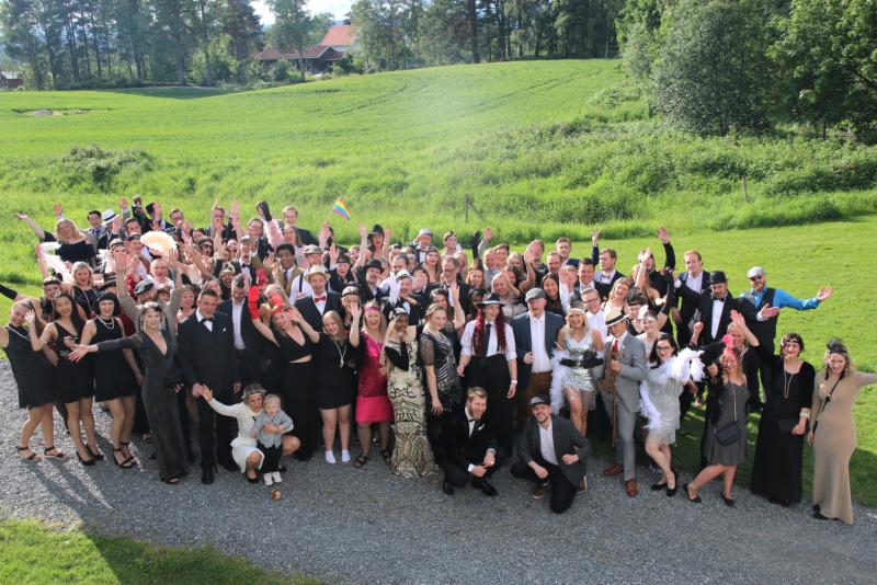 Gruppebilde av deltagerne i utkledning
