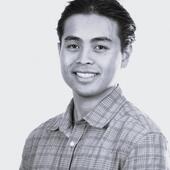 Portrettbilde av en smilende mann